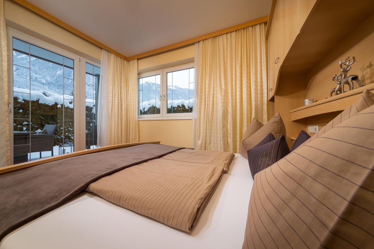 Rainer'S Appartements Langenfeld Exterior photo